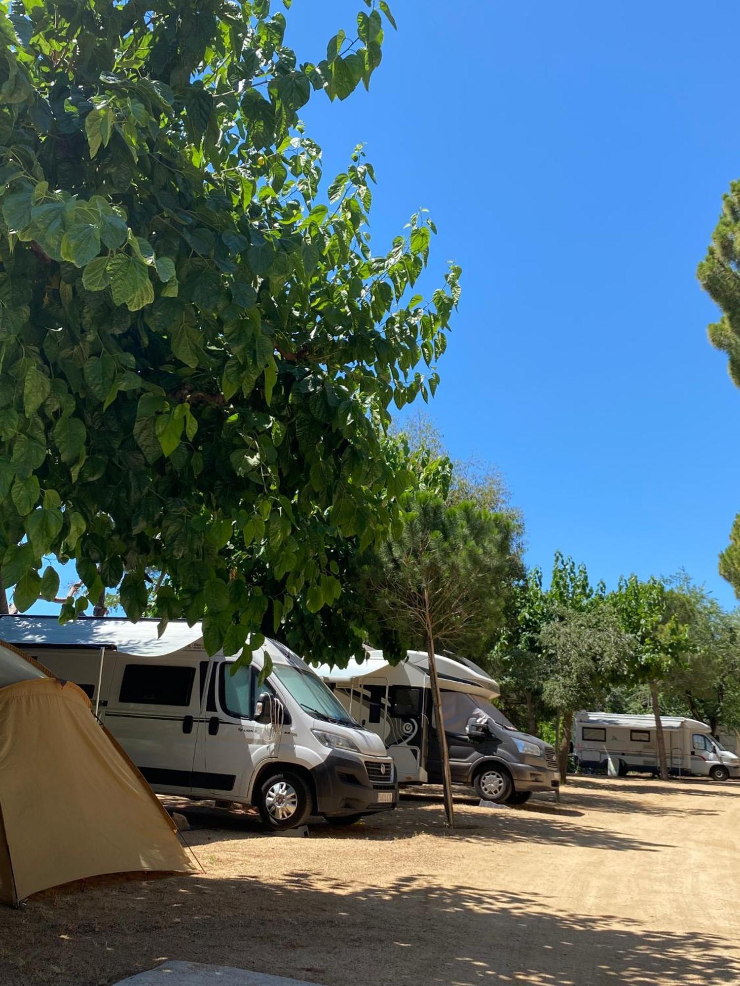 Camping Roca Grossa 칼레라 외부 사진